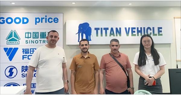 Los clientes de Arabia Saudita compraron un remolque de plataforma de 40 pies de TITAN VEHICLE