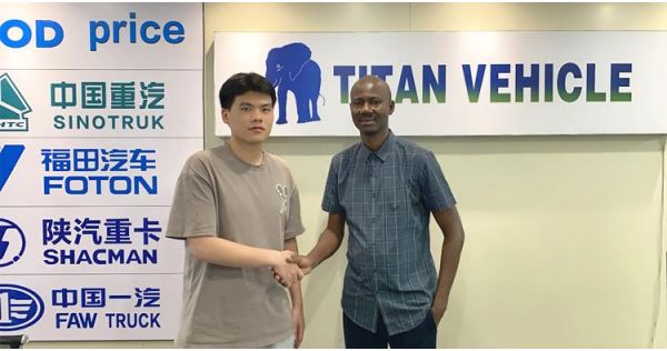 Cliente del Congo quiere comprar un remolque RGN de ​​TITAN Vehicle