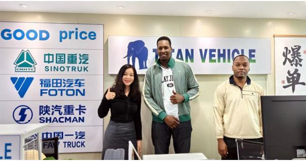 Los clientes jamaicanos acuden a TITAN para comprar un remolque con esqueleto de tres ejes