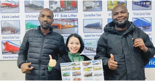 Los clientes de Namibia acuden a TITAN para comprar el remolque de plataforma Superlink