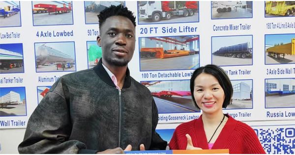 Cliente de Jamaica visita TITAN y compra 3 unidades de remolques de plataforma de tres ejes