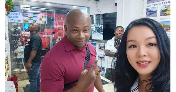 Clientes jamaicanos visitaron Titan para adquirir un remolque cisterna para carga seca a granel de 4 ejes