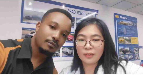 Clientes de Zambia visitaron Titan para adquirir un camión cisterna para cemento a granel