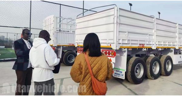Clientes de Zimbabue visitaron TITAN para comprar un remolque para granos