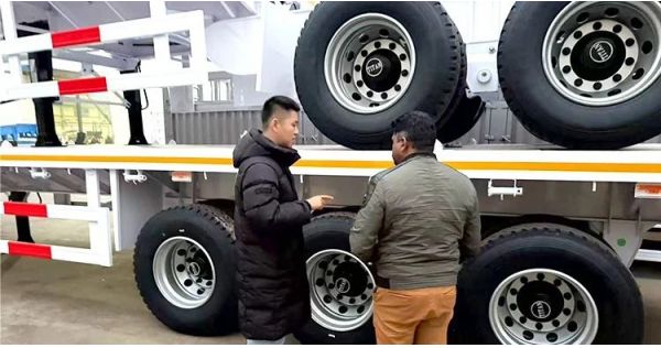 Clientes de Argentina visitan TITAN para comprar semirremolque cisterna de combustible