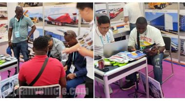 Clientes de todo el mundo visitan el stand de TITAN en la Feria de Cantón