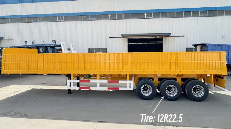 Semirremolque de 3 ejes y 40 pies con paredes laterales en venta en Tanzania