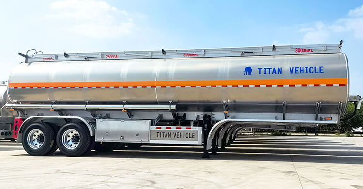 Remolque cisterna de aluminio de 2 ejes en venta en Haití