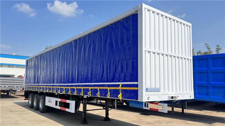 Remolque de lona lateral de 3 ejes a la venta en Rusia