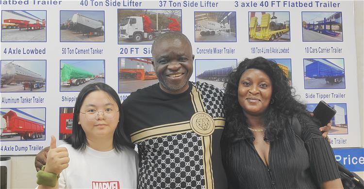 Cami&oacute;n con plataforma baja de 4 ejes en venta en Nigeria, Lagos