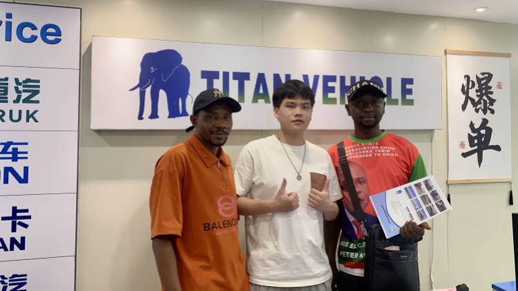 Semirremolque de 3 ejes con valla en Zimbabue