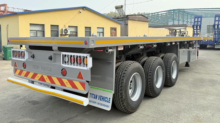 Remolque de tres ejes Titan Vehicle en venta en Uganda