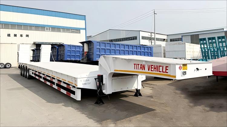 Remolque de plataforma baja de 100 toneladas en venta en el Congo
