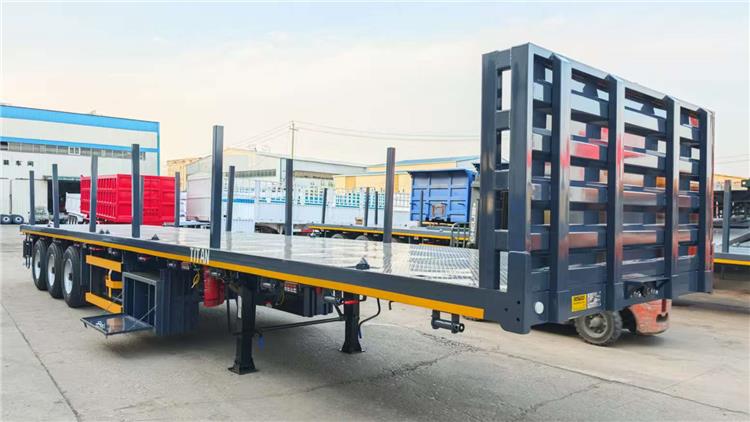 Semirremolque de plataforma de 3 ejes en venta en Yibuti