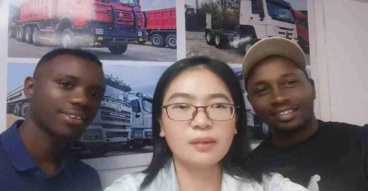 Remolque cisterna de combustible de 4 ejes en venta en Ghana