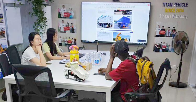 Remolque volquete de 80 toneladas y 4 ejes en venta en Senegal