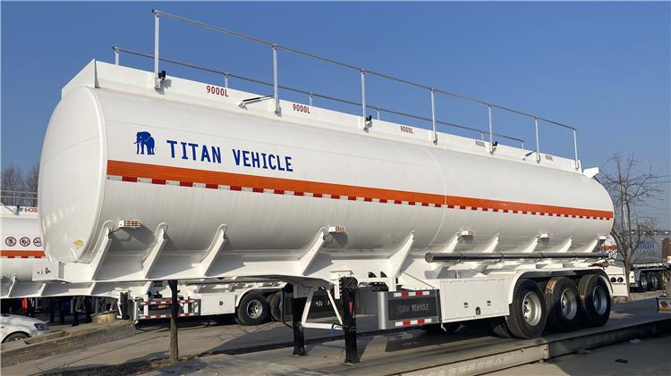 Remolque cisterna de combustible en venta en Tanzania