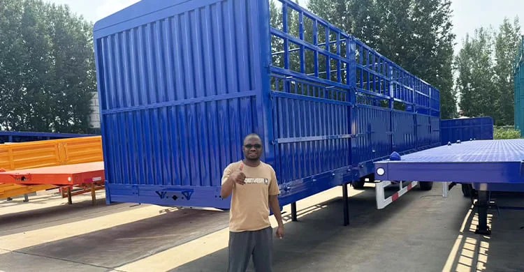 Semirremolque de carga de 4 ejes con valla en venta en Zimbabue