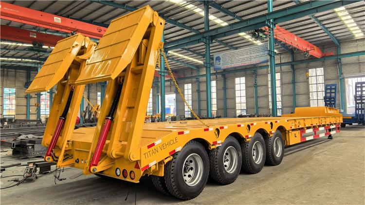 Remolque de plataforma baja de 100 toneladas en venta en Ben&iacute;n.