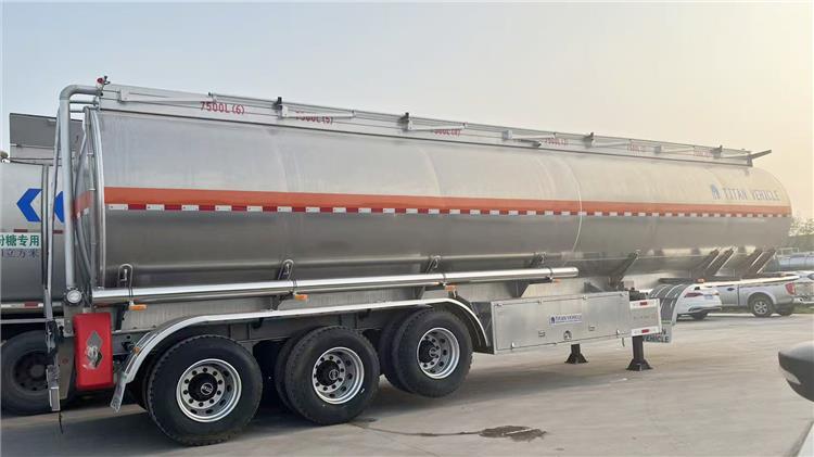 Remolque cisterna de aluminio en venta en Zimbabue