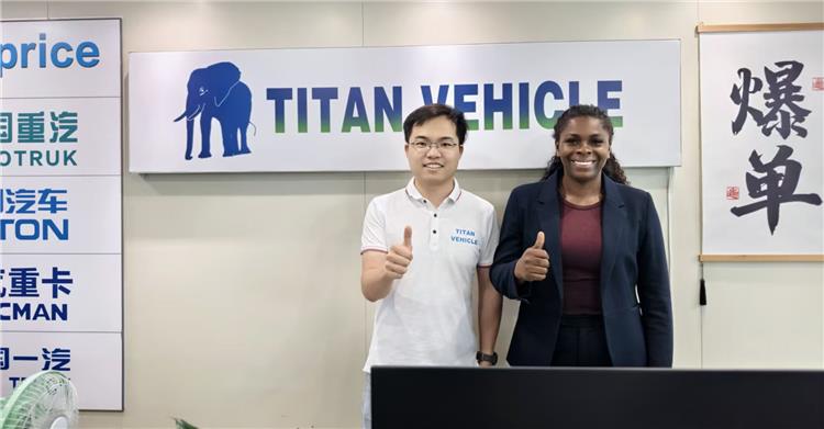 Remolque volquete de 60 toneladas en venta en Angola.
