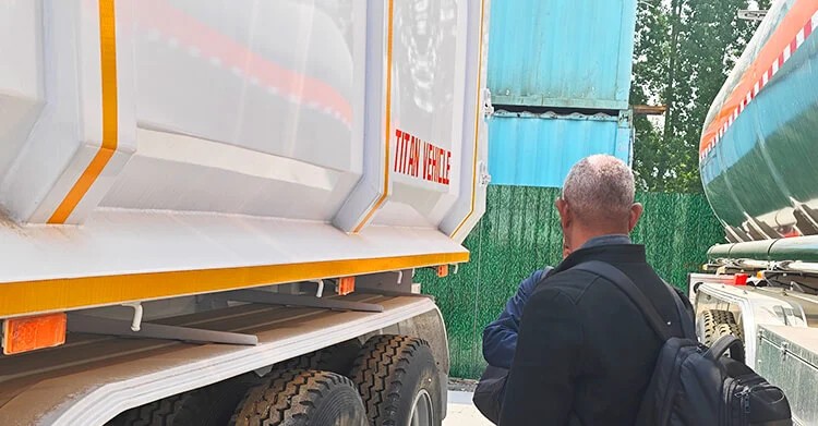 Se vende semirremolque volquete de 3 ejes en Jamaica.