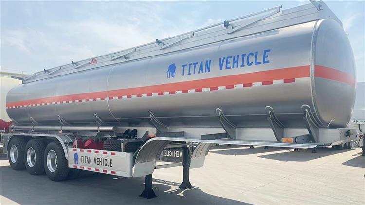 Cisterna de aluminio de 45.000 litros en venta en Costa Rica