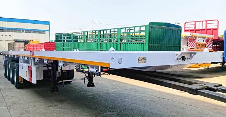 Semirremolque de plataforma plana de 4 ejes en venta en Dar es Salaam, Tanzania.