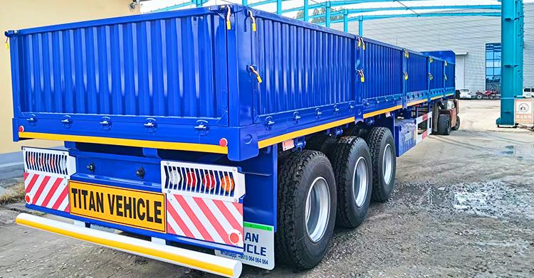 Remolque de 3 ejes con paredes laterales en venta en Mozambique