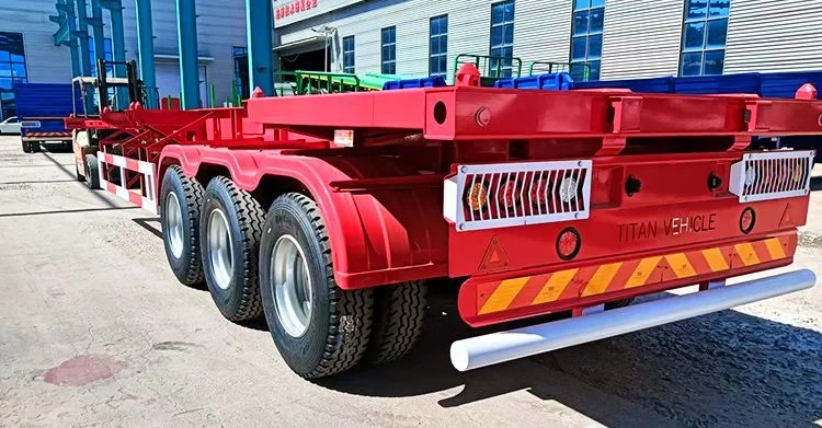 Semirremolque esquel&eacute;tico de 3 ejes y 40 pies en venta en Jamaica.