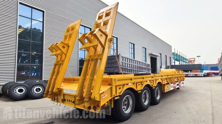 Se vende cami&oacute;n con remolque de plataforma baja de 3 ejes y 60 toneladas en Sierra Leona.