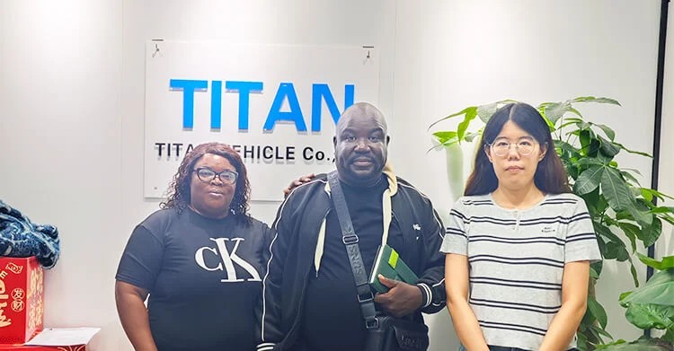 Remolque de plataforma baja de 3 ejes en venta en Tanzania