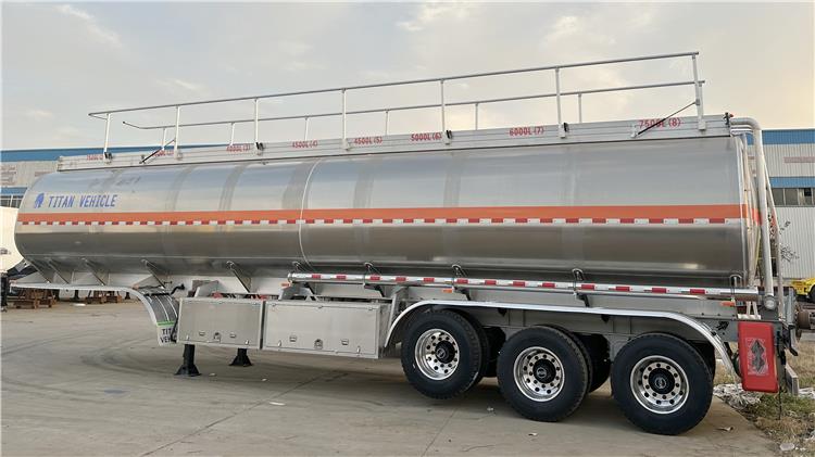 Cisterna de aluminio de 45.000 litros en venta en Zambia