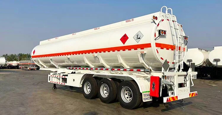 Se vende cami&oacute;n cisterna de combustible de 45.000 litros en Ghana.
