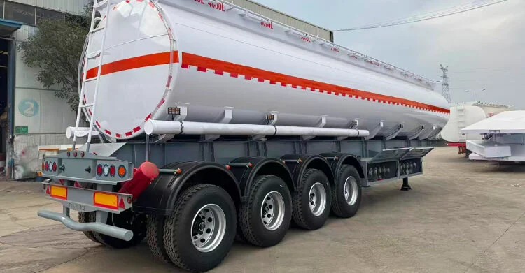 Se vende cami&oacute;n cisterna Titan Oil Trailer en Mali