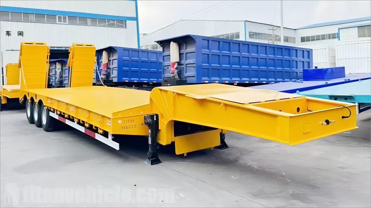 Semirremolque de plataforma baja plegable de 3 ejes y 80 toneladas a la venta en Ghana