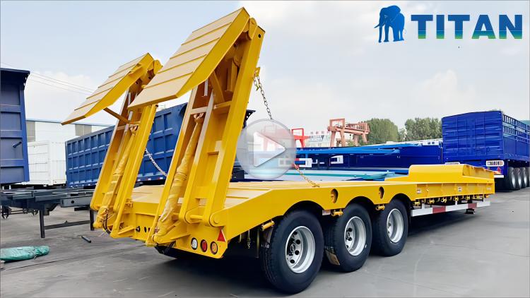 Semirremolque de plataforma baja plegable de 3 ejes y 80 toneladas a la venta en Ghana