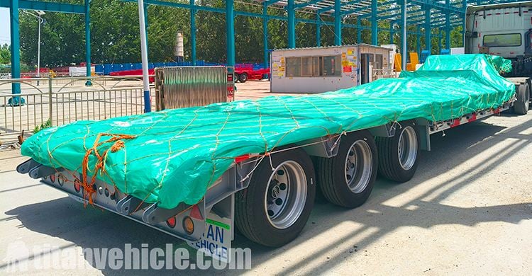 Remolque de plataforma baja de 3 ejes y 60 toneladas a la venta en Congo