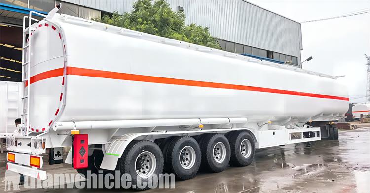 Remolque cisterna de combustible de acero al carbono de 80 metros cúbicos a la venta en Haití