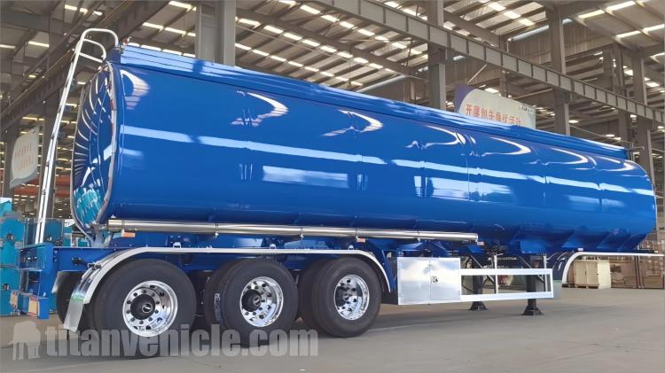 Remolque cisterna de gasolina en venta en Surinam