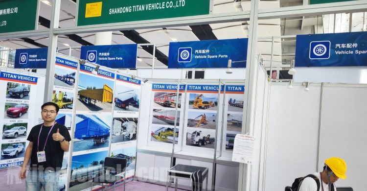 Vista previa de la Feria de Cant&oacute;n: VEH&Iacute;CULO TITAN