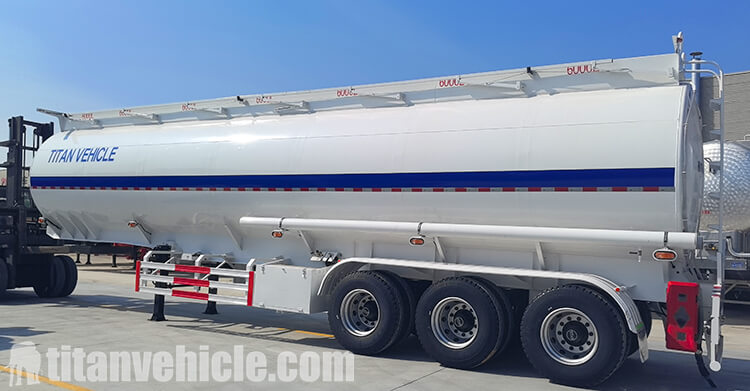 Remolque cisterna de combustible de 7 compartimentos en venta en Zambia